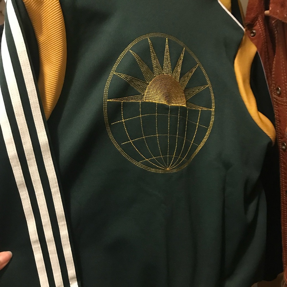 BNWT Adidas X YARA SHAHIDI Collab:
Unisex Varsity Track Jacket S RARE SOLD OUT! - Picture 3 of 5